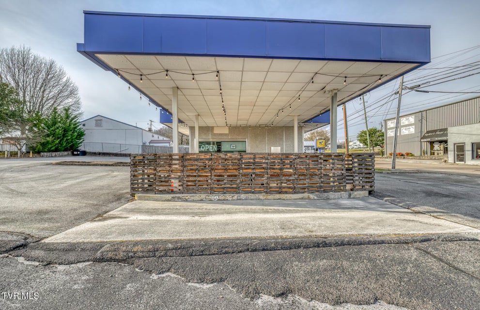 Photo #13: 15 17th Street