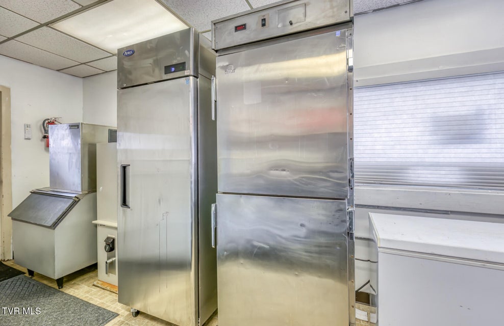Photo #17: 15 17th Street