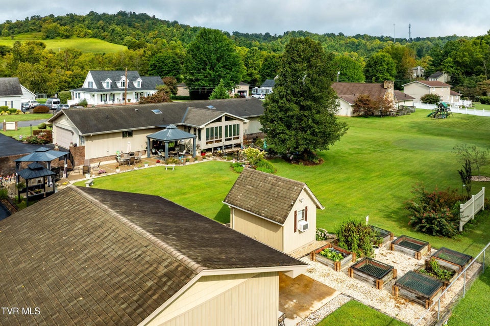 Photo #7: 415 Meadow Brook Drive