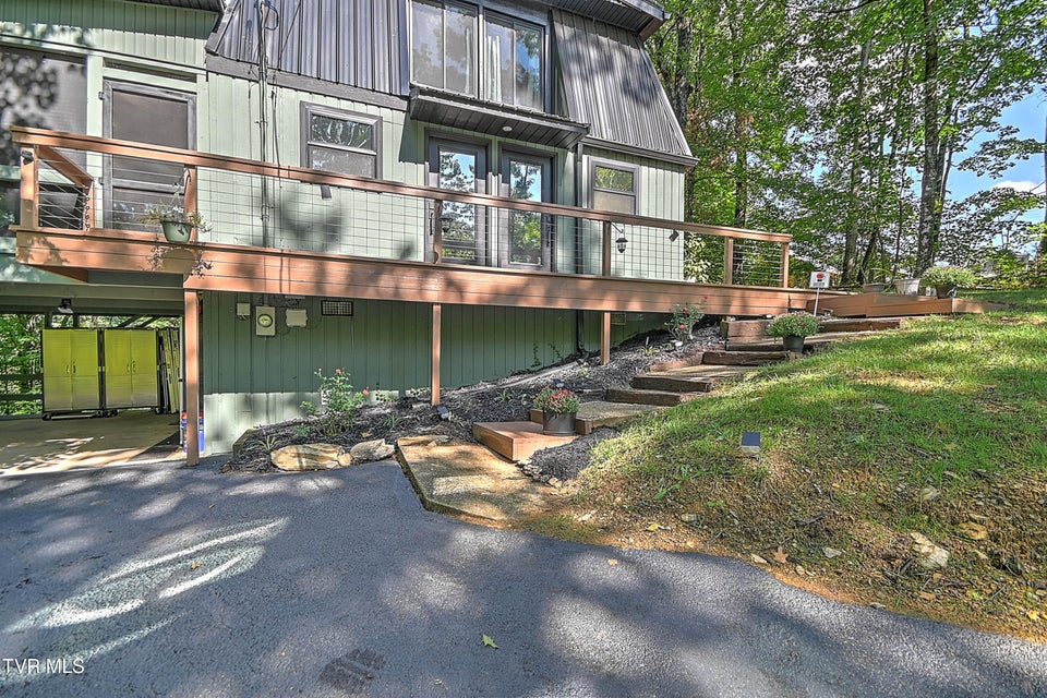 Photo #50: 7 Crosstimber Court