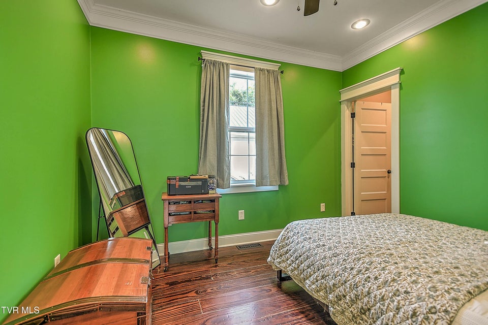Photo #25: 1005 Maple Street