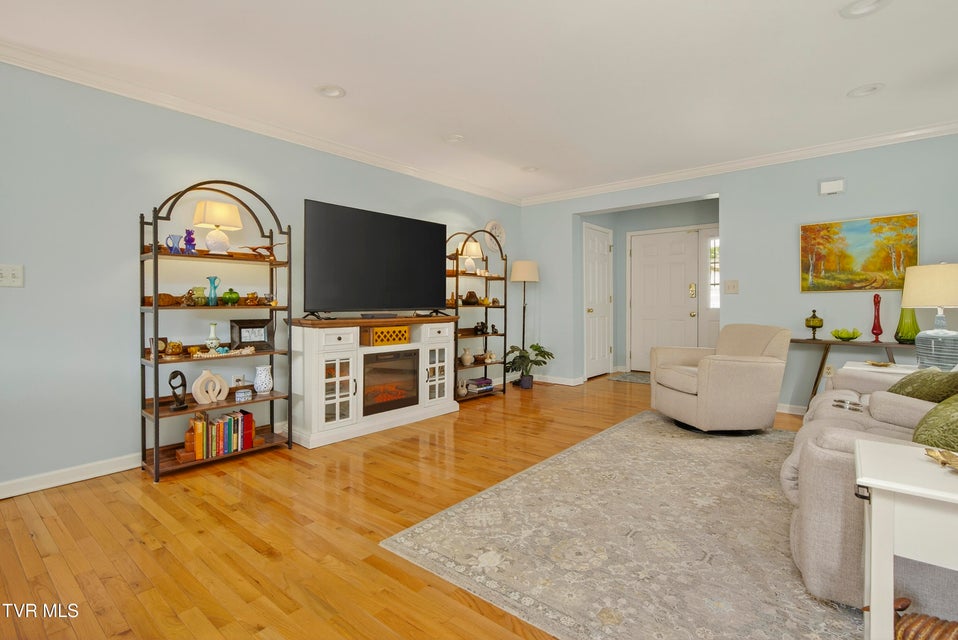 Photo #8: 20850 Meadowbrook Drive