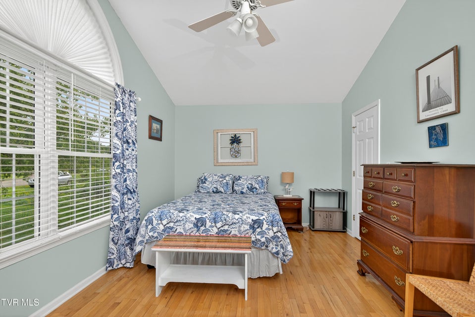 Photo #16: 20850 Meadowbrook Drive