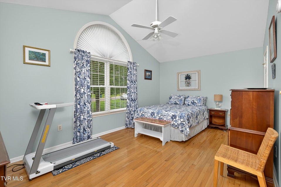 Photo #18: 20850 Meadowbrook Drive