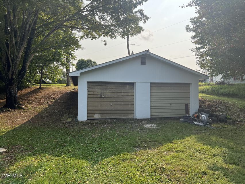 Photo #3: 110 Fishpond Road