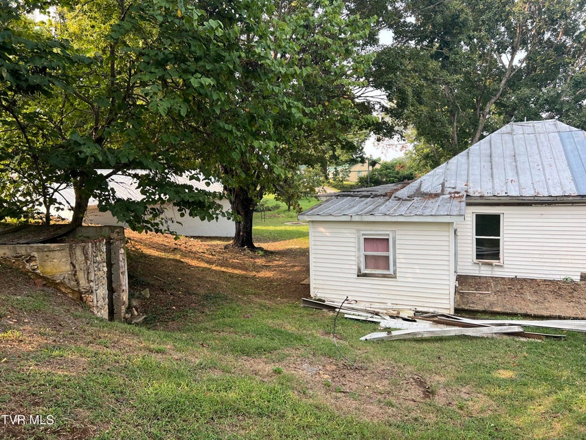 Photo #13: 110 Fishpond Road