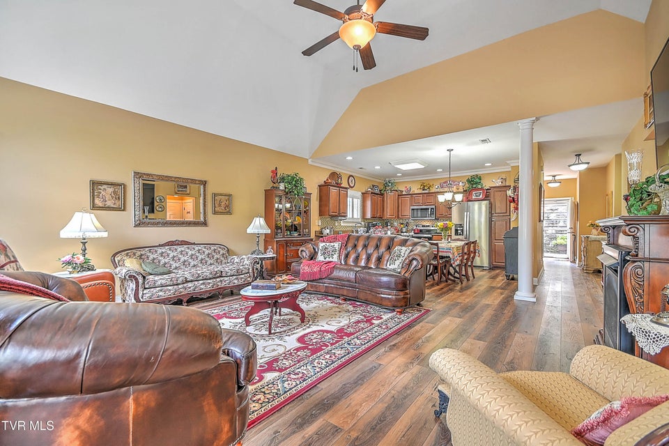 Photo #5: 3874 Oakley Place