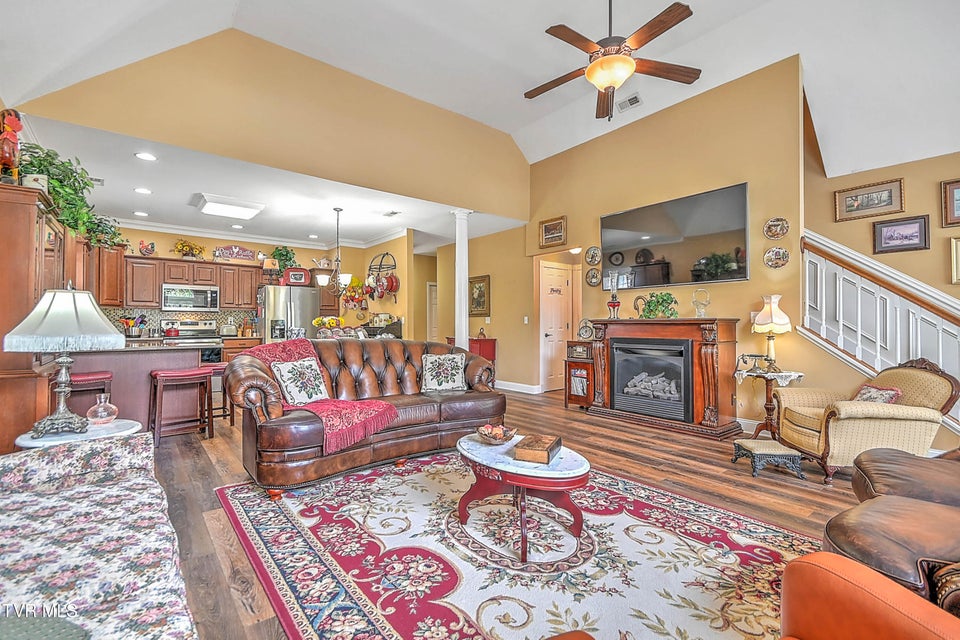 Photo #7: 3874 Oakley Place