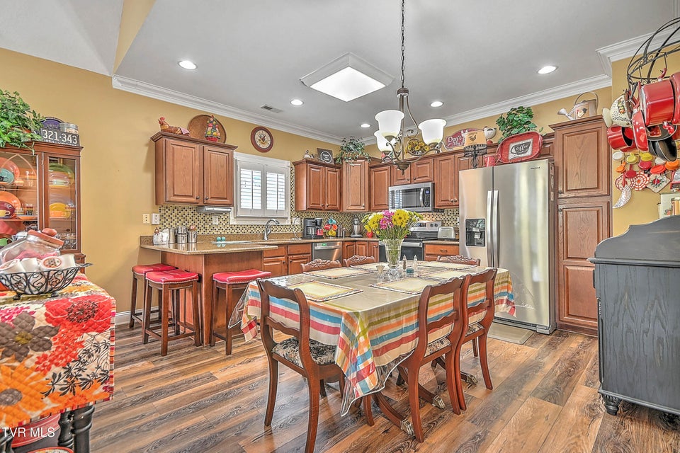Photo #11: 3874 Oakley Place