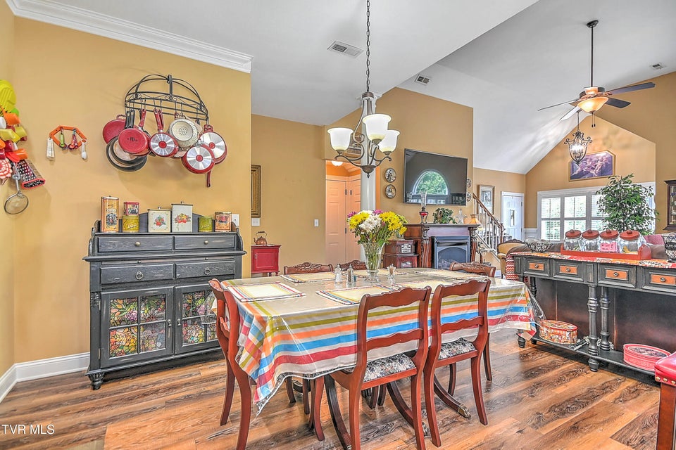 Photo #13: 3874 Oakley Place