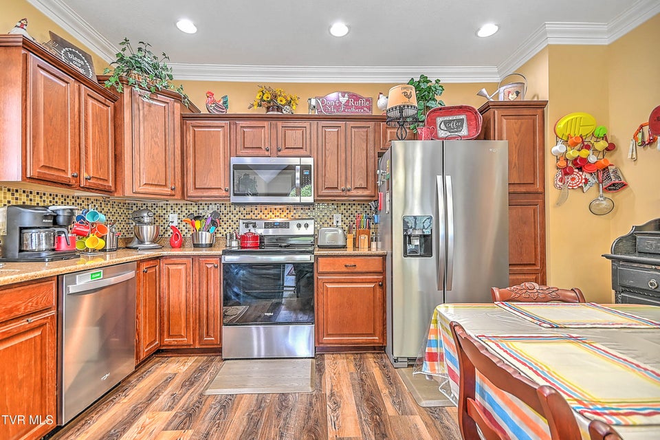 Photo #16: 3874 Oakley Place