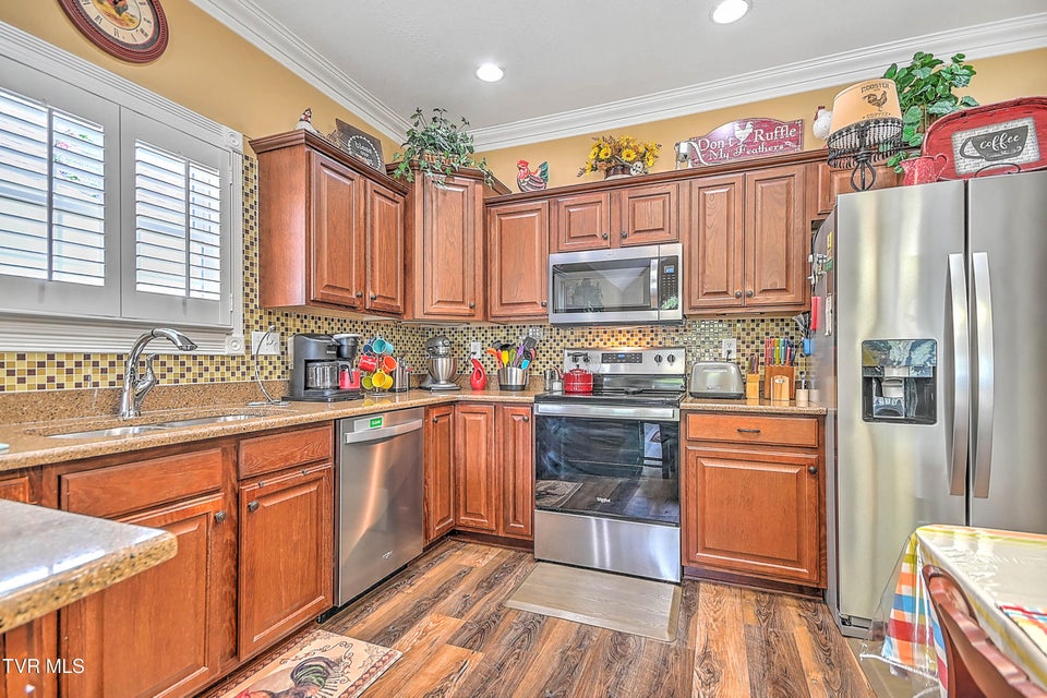 Photo #17: 3874 Oakley Place