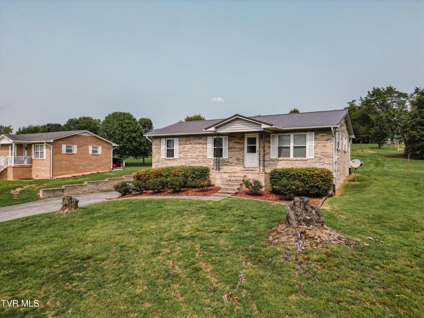Photo #5: 427 Britton Avenue
