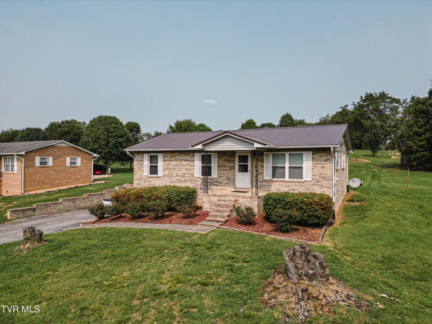 Photo #6: 427 Britton Avenue
