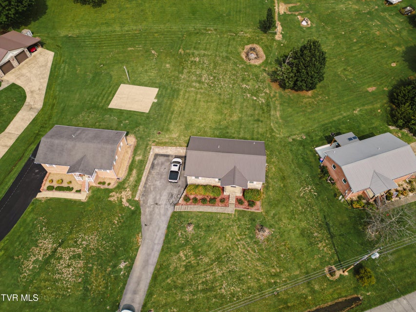 Photo #8: 427 Britton Avenue