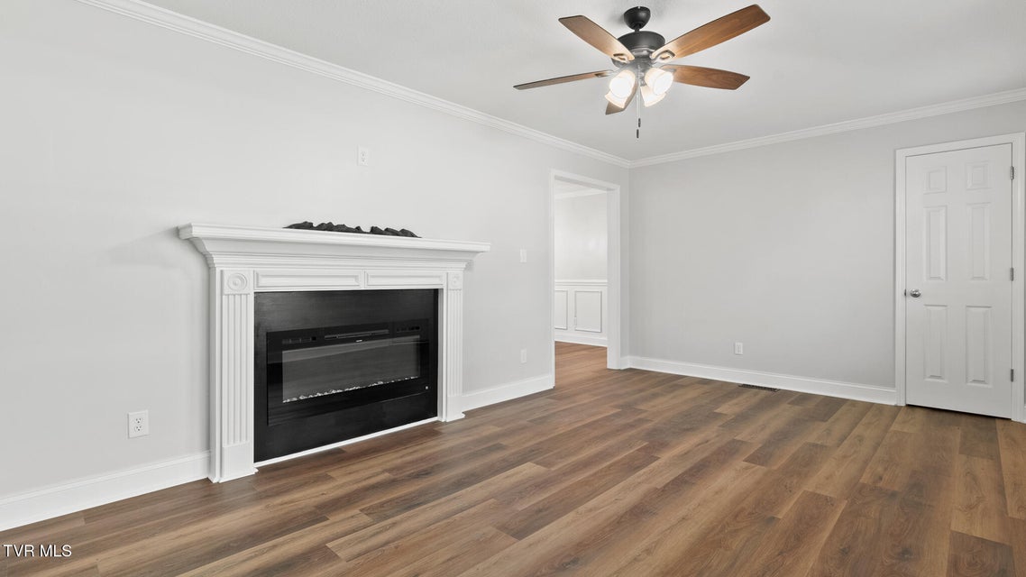 Photo #11: 1256 Arden Lane