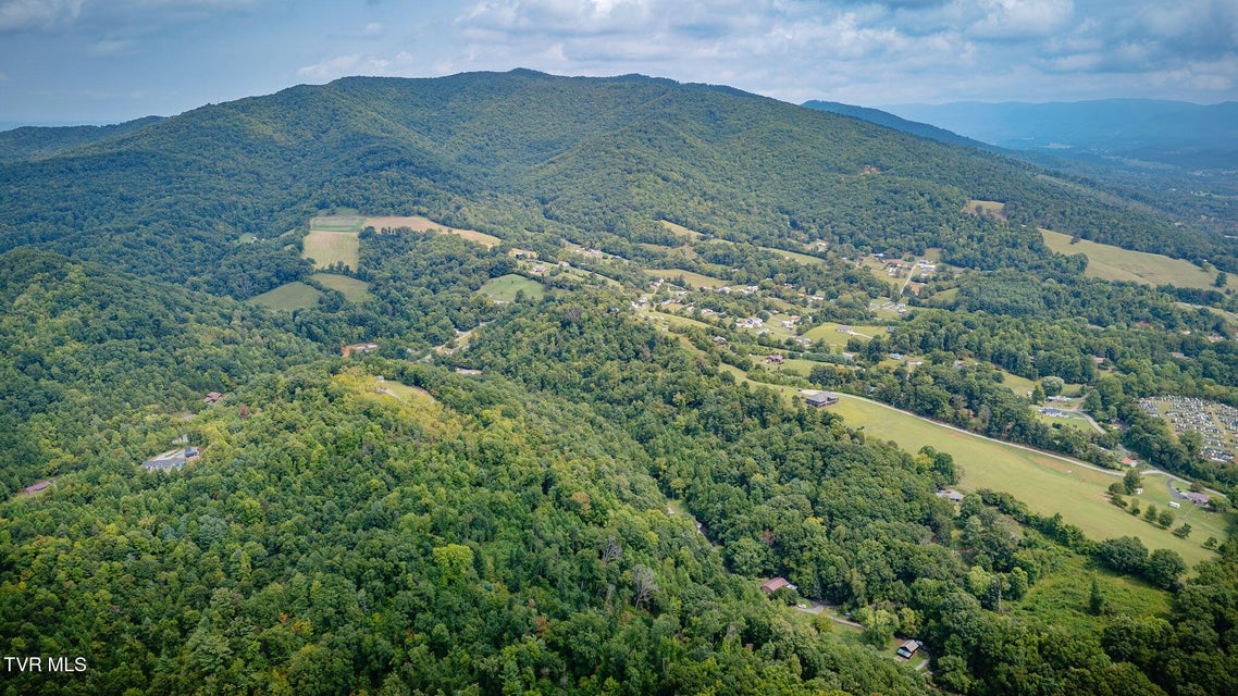 Photo #32: 169 Mays Road