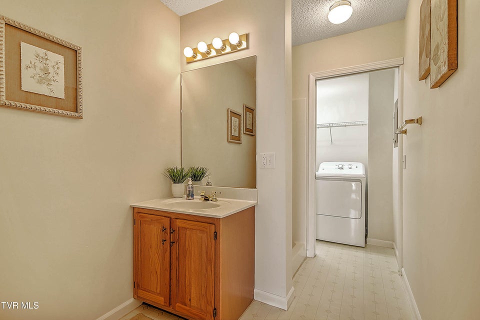 Photo #13: 1103 Milton Court