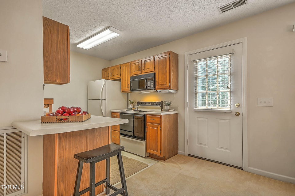 Photo #10: 1103 Milton Court