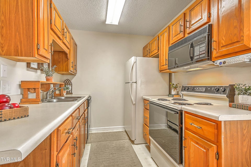 Photo #9: 1103 Milton Court