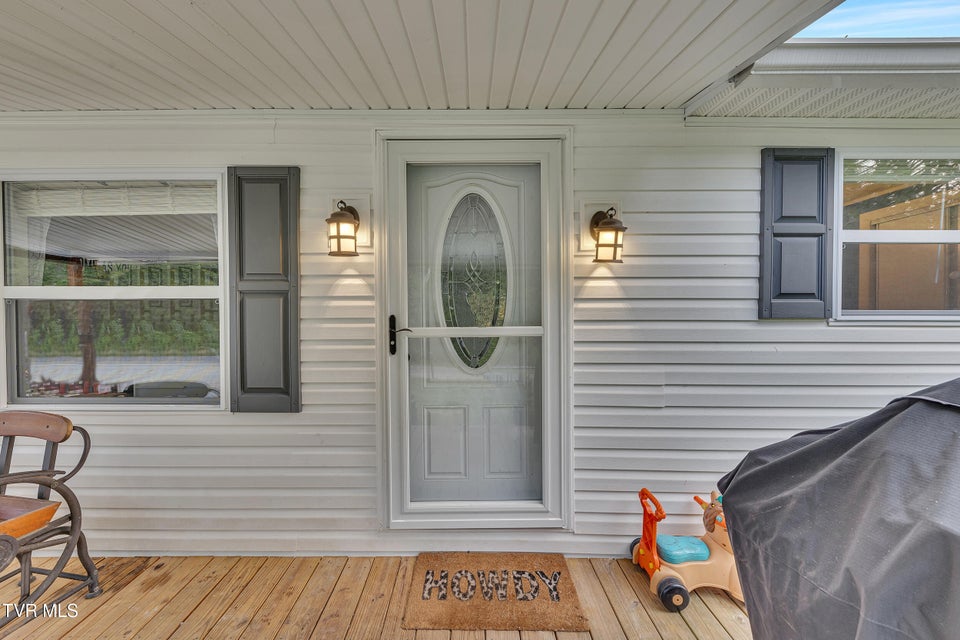 Photo #2: 450 Clinch View Lane