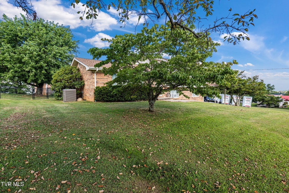 Photo #29: 250 Plainview Heights Circle