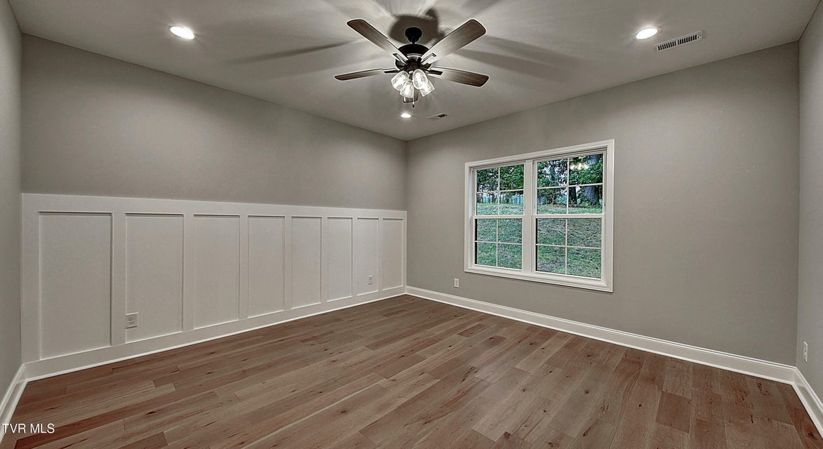 Photo #11: 746 Hunts Terrace Drive