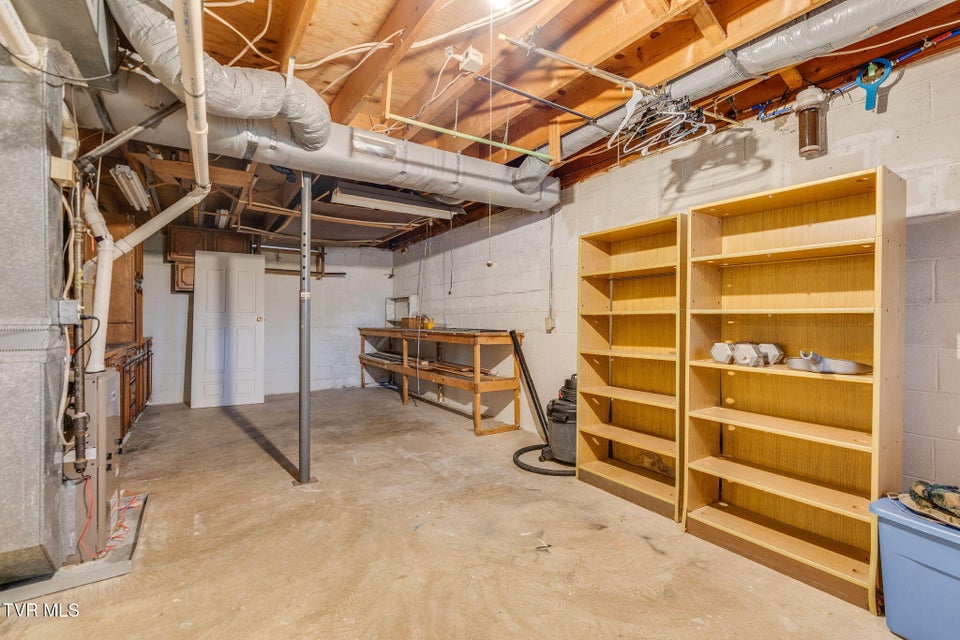 Photo #36: 907 Ithaca Street