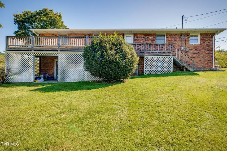 Photo #40: 907 Ithaca Street