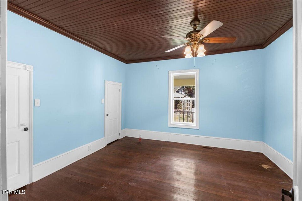 Photo #23: 283 Telford Road