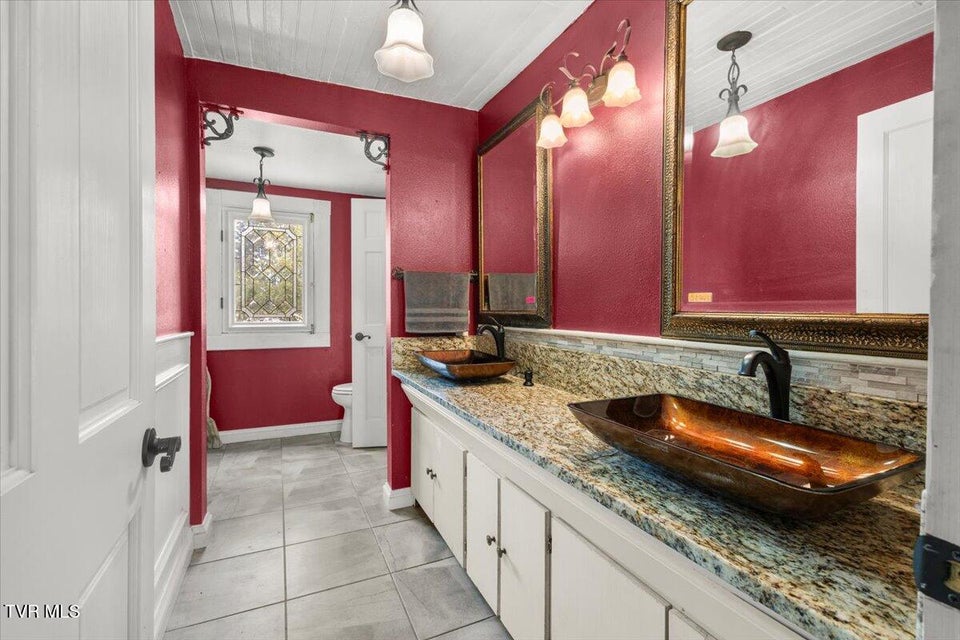 Photo #27: 283 Telford Road