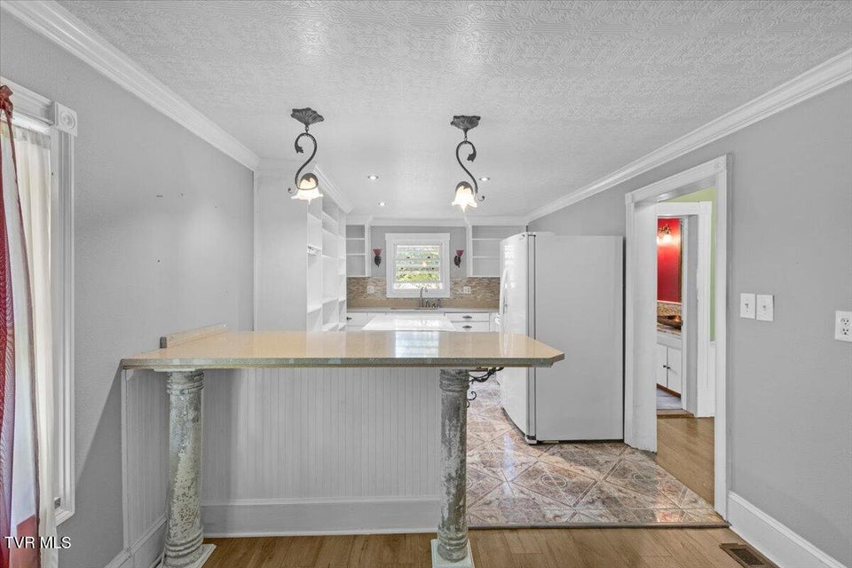 Photo #32: 283 Telford Road