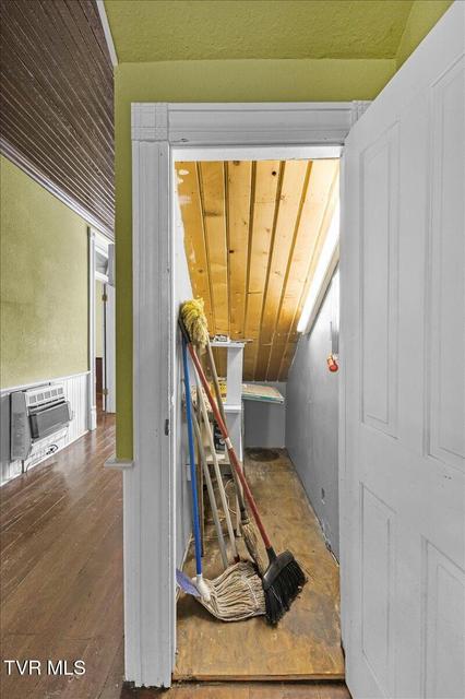 Photo #35: 283 Telford Road