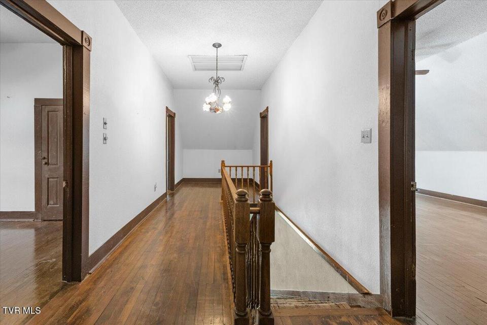 Photo #38: 283 Telford Road