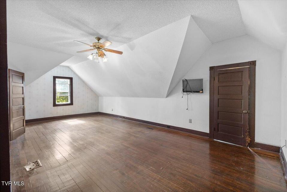 Photo #39: 283 Telford Road