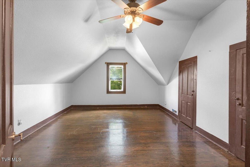 Photo #41: 283 Telford Road