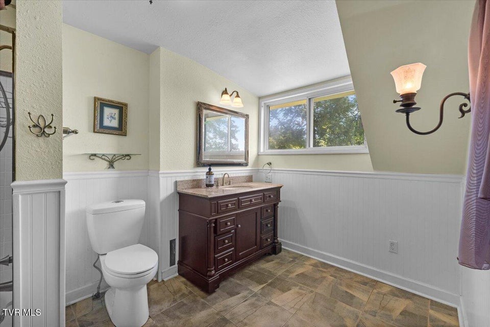 Photo #43: 283 Telford Road