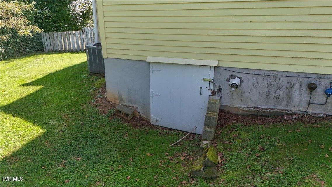 Photo #46: 283 Telford Road