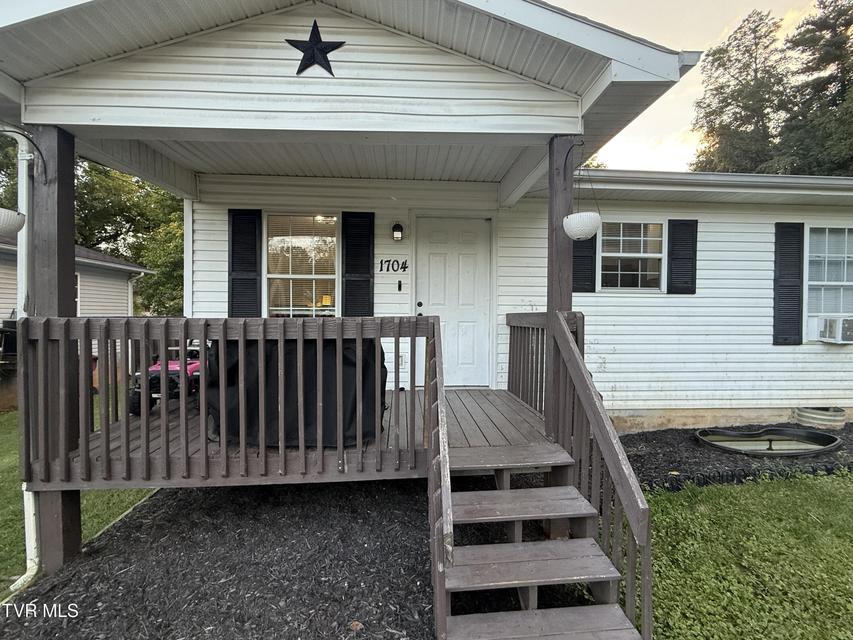 Photo #4: 1704 Orlando Drive