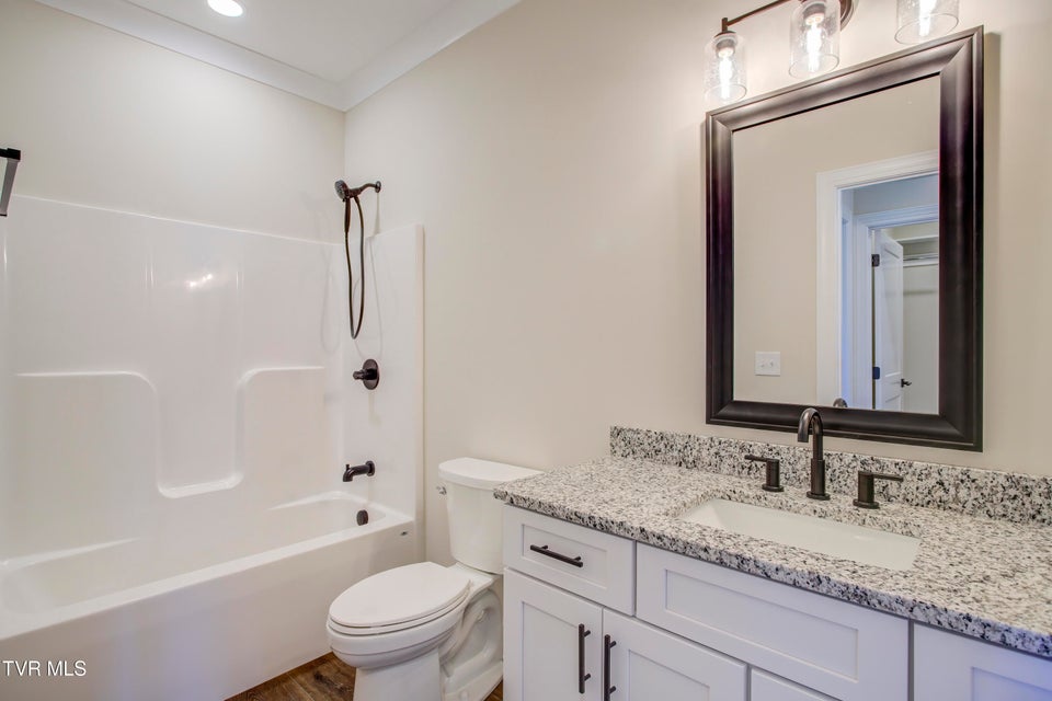 Photo #11: 286 Dry Kiln Court