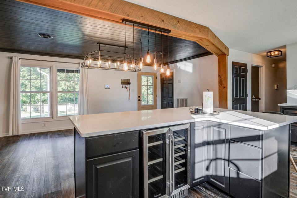 Photo #10: 110 Hopeville Avenue