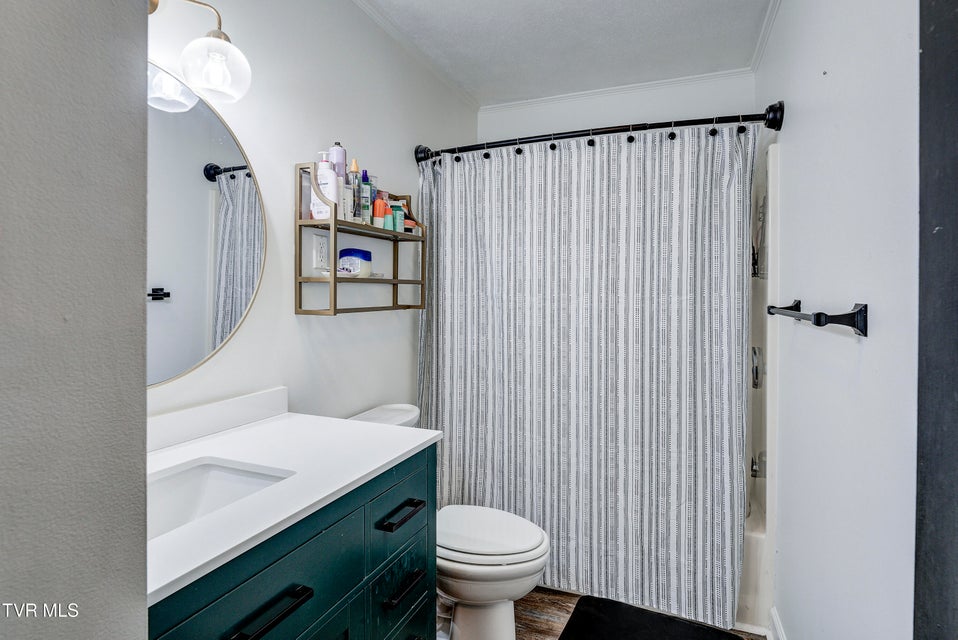 Photo #25: 110 Hopeville Avenue