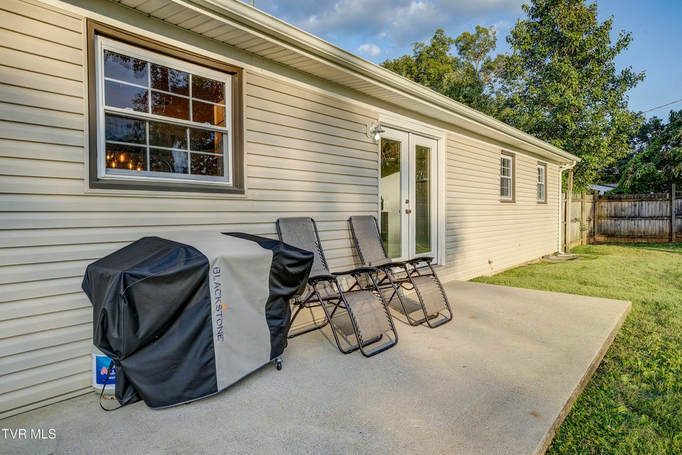 Photo #44: 110 Hopeville Avenue