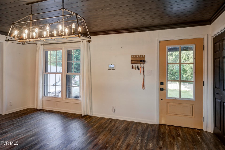 Photo #20: 110 Hopeville Avenue