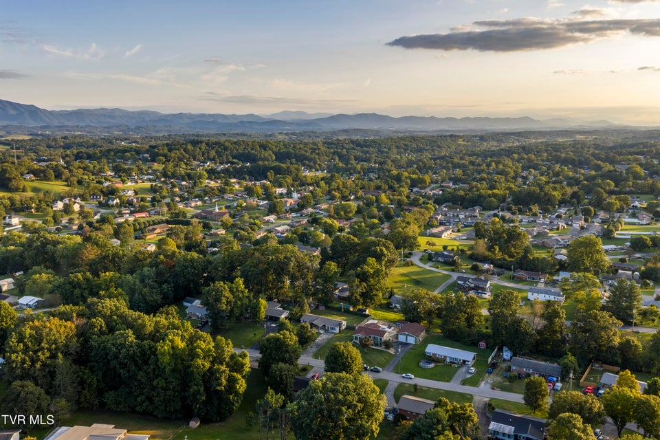 Photo #56: 110 Hopeville Avenue