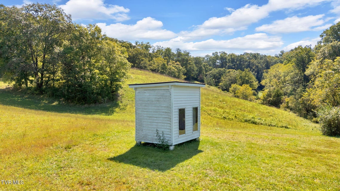 Photo #47: 887 Berry Road