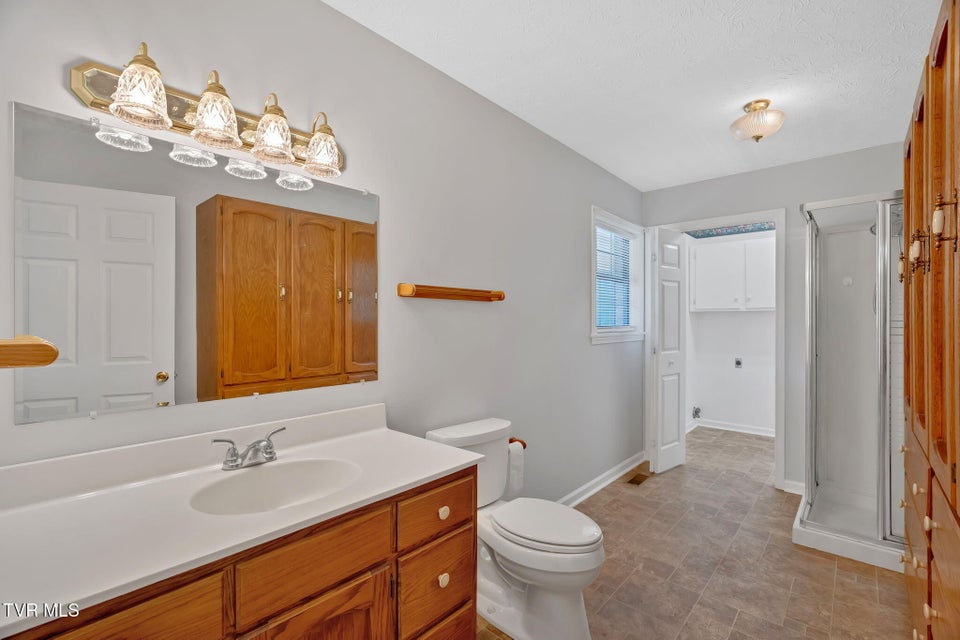 Photo #14: 887 Berry Road