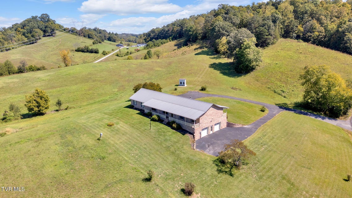 Photo #5: 887 Berry Road