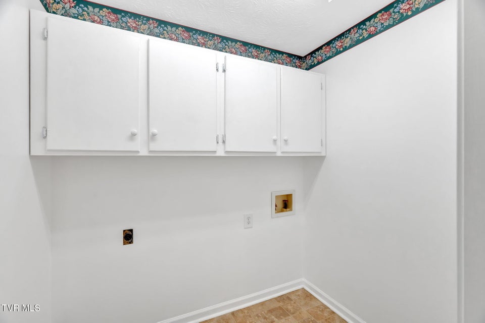 Photo #15: 887 Berry Road