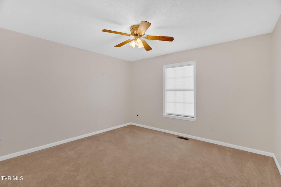 Photo #19: 887 Berry Road